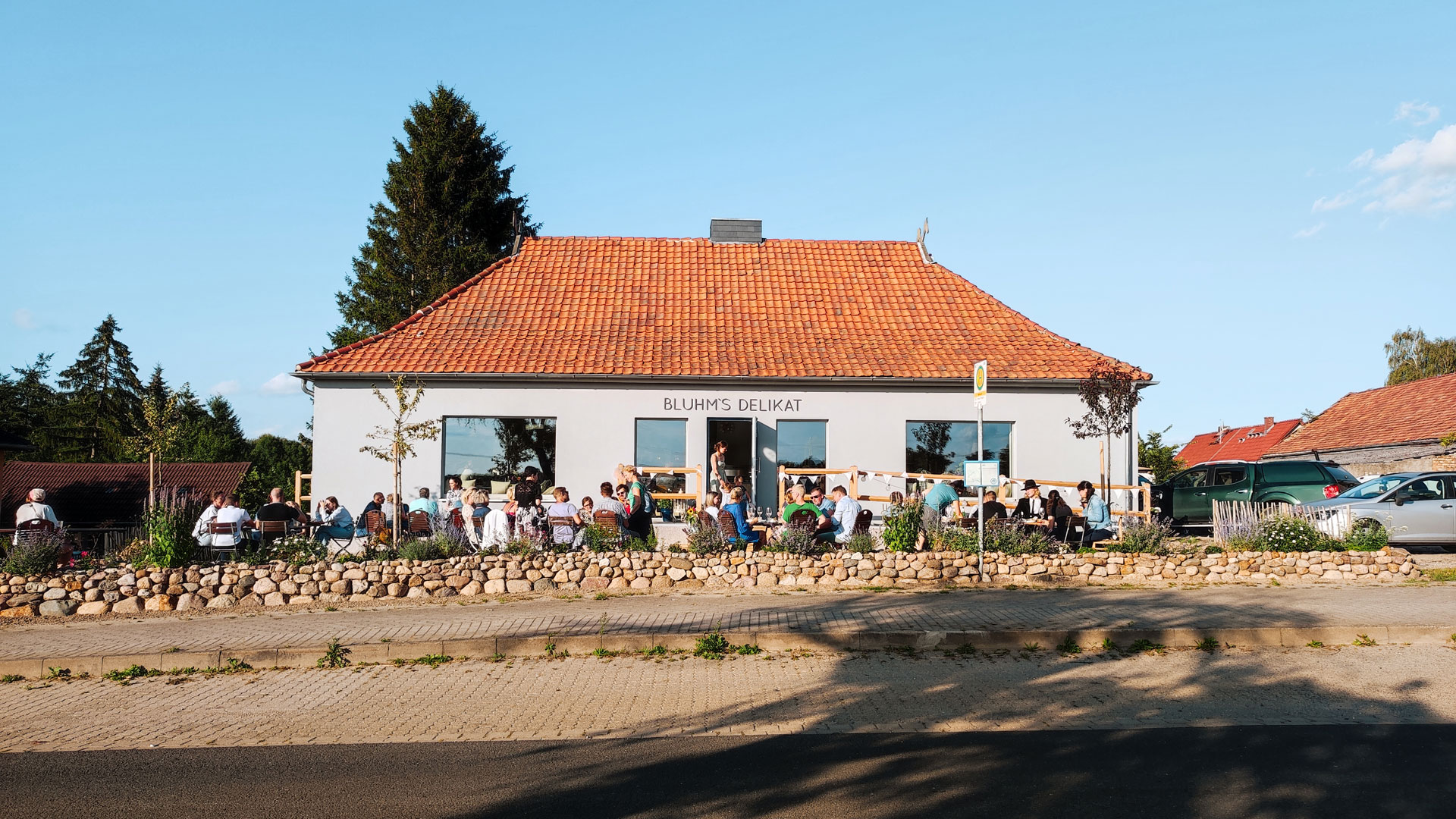„Kunst & Kulinarik“ bei Bluhm`s Delikat (KunstOffen)