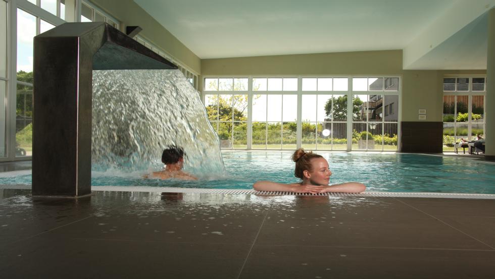 Pool im Wellnessbereich von Schloss Basthorst © Hotel Schloss Basthorst