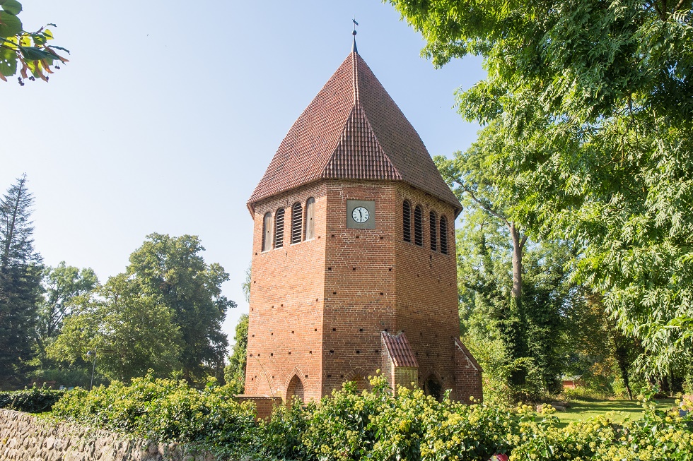 Der Glockenturm des ehemaligen Klosters. © Frank Burger