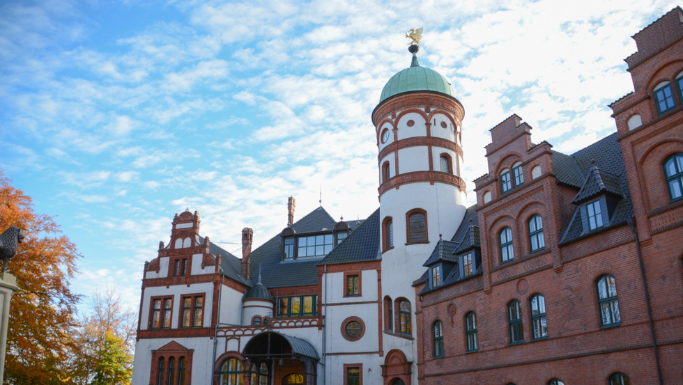 Die Fassade des Schlosses Wiligrad © Tourismusverband Mecklenburg-Schwerin 