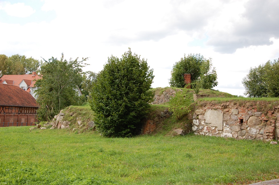 Noch heute sind die Reste der mittelalterlichen Burganlage gut sichtbar.  © Gabriele Skorupski