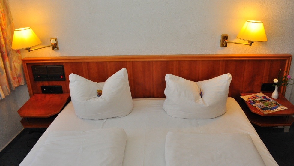 Doppelzimmer in Brocki´s Hotel Stadt Hamburg - Hier liegen Sie richtig, ein gemütliches Zimmer für Ihren Aufenthalt!  © Brocki´s Hotel Stadt Hamburg