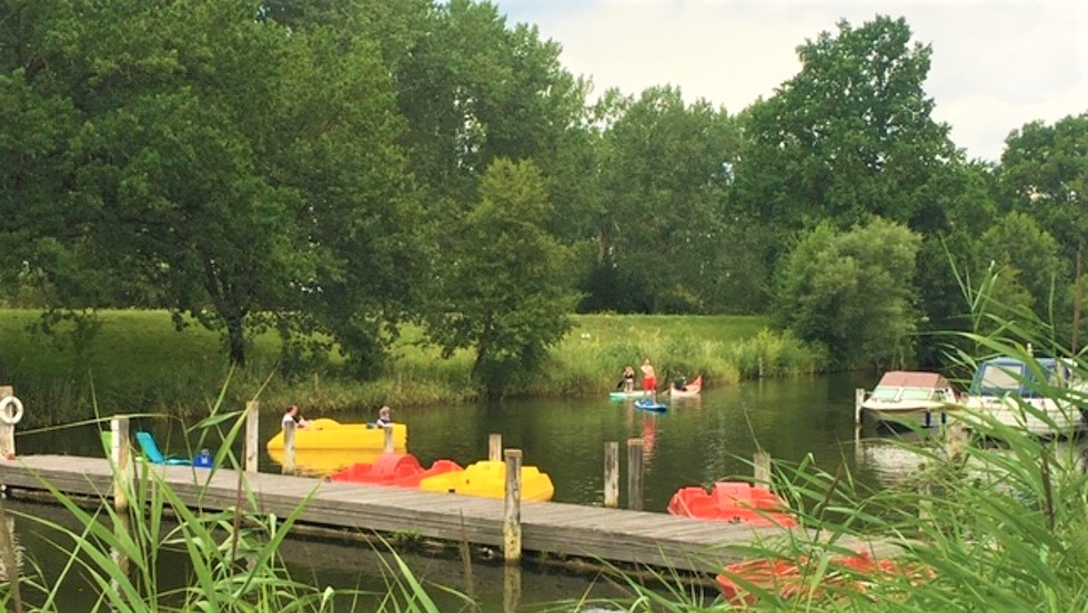 schwindel-leisten-nachsicht-camping-d-mitz-hafen-untertasse-stabil