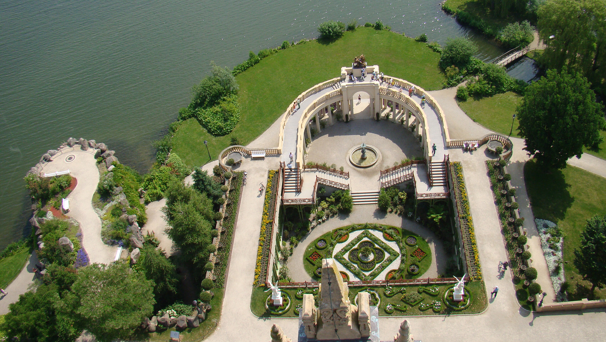 Die Orangerie vom Schweriner Schloss von oben © Tourismusverband Mecklenburg-Schwerin