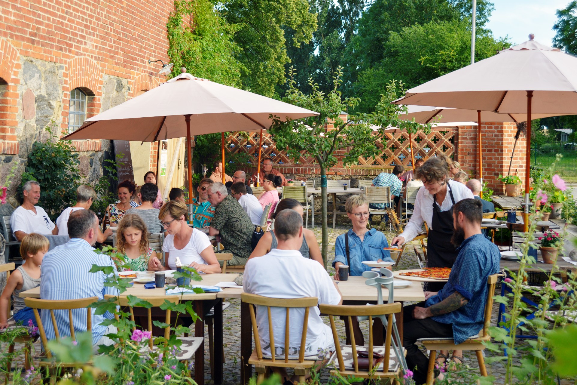 Weinschänke Kraatz Restaurant, Café und Hofladen