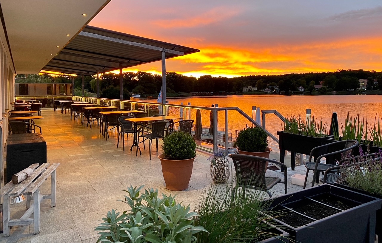 Deutsches Haus - Hotel & Restaurant directly at the lake Haussee