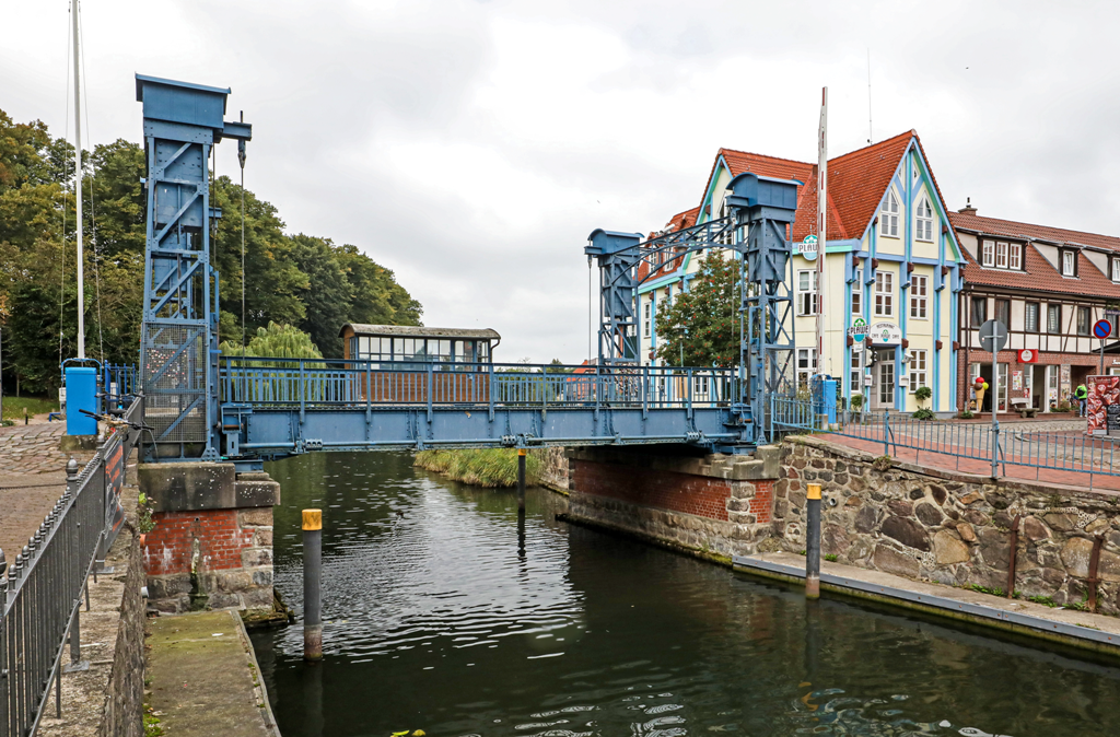 Die Hubbrücke in Plau am See - Ein Industriedenkmal © TMV / Gohlke